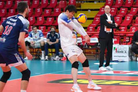 石川祐希、リーグ準決勝進出ならず　「非常に悔しいがすぐ切り替えてCEV優勝に集中する」 サムネイル