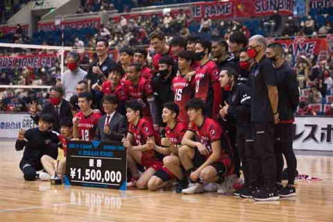 サントリーが1位通過を決め、パナソニックがファイナルステージ進出　V1男子 サムネイル
