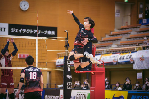 WD名古屋が東レに逆転勝ち　サントリー、パナソニックが快勝　V1男子　 サムネイル