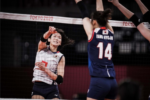 女子代表、初戦で負傷の古賀紗理那が復帰し、27得点もフルセットで韓国に敗れる。中田久美監督「悔しい。次は絶対に勝つ」 サムネイル