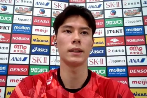 髙橋藍「アジア選手権の目標は優勝。パリ五輪で勝つために、大学在学中にイタリアリーグに挑戦できれば」 サムネイル