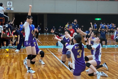 関西大学秋期リーグ開幕　男女共連覇狙う近畿大と帝塚山大が2連勝 　府立体育館初開催 サムネイル