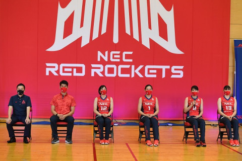 NEC開幕前記者会見　古賀紗理那「今は足首をしっかり治すことに注力している」、サラ・ウィルハイト「チームのために自分がどう役立てるかを考えて頑張りたい」 サムネイル