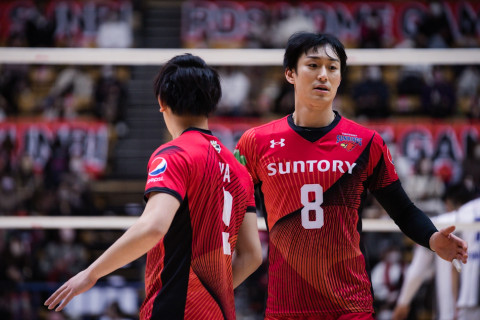 フォト サントリーサンバーズ 柳田将洋、大宅真樹ら　2021.11.27 大田区総合体育館 サムネイル