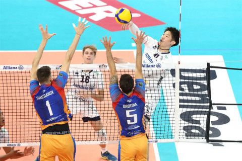 石川祐希、古巣のチステルナにフルセットで惜敗　イタリア１部リーグ サムネイル