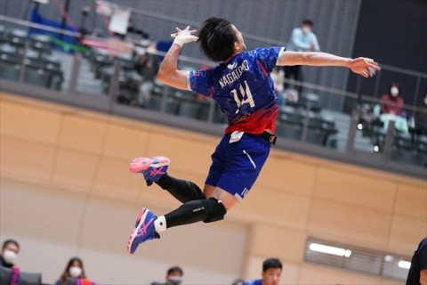 今季限りでの休部が発表されたFC東京、長友優磨らが健闘するもWD名古屋に敗れる　クレク主将「FC東京の件は一バレーファンとして残念。彼らはその事情を持ちながらファイティングスピリットを持って戦った」天皇杯３日目第４試合 サムネイル