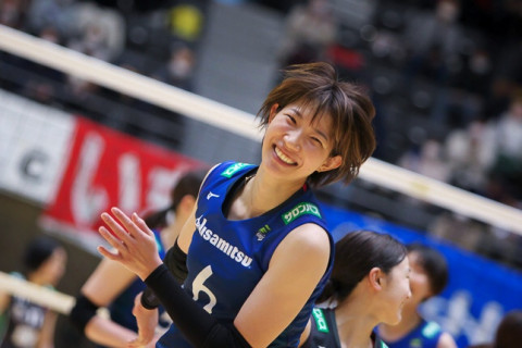 久光、東レ、PFU、NECが準決勝進出。JTをフルセットで下した久光・石井優希「第5セットは楽しもうと臨んだ」　皇后杯準々決勝 サムネイル