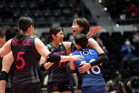 久光・石井優希「自分たちのトータルディフェンスがはまった」、PFU・鍋谷友理枝「やりたいことができないまま終わり、率直に悔しい」　皇后杯準決勝会見コメント サムネイル
