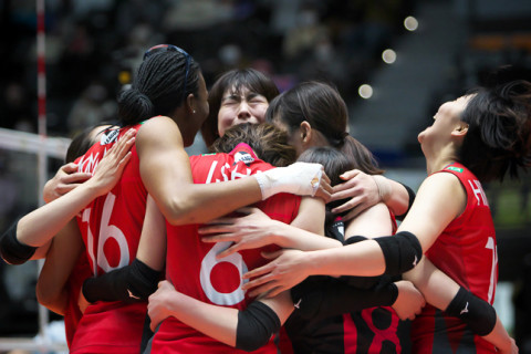 フォト・皇后杯決勝　久光・石井優希、井上愛里沙、戸江真奈、中川美柚、東レ・石川真佑、関菜々巳、西川吉野ら サムネイル