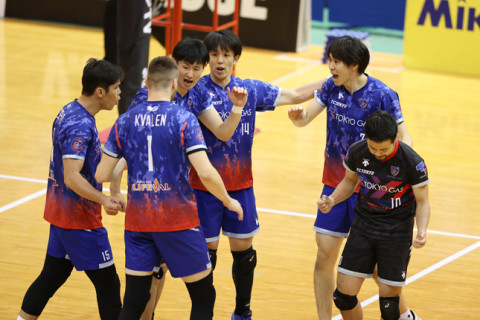 堺がFC東京に敗れ、東レがパナソニックに競り勝ち首位浮上　サントリーが大分に辛勝　V1男子 サムネイル