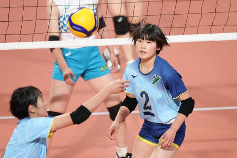 昨年覇者の就実、インターハイ優勝の下北沢成徳などが準決勝に。昨年準優勝の大阪国際滝井は3回戦で敗れる　春高女子3回戦、準々決勝 サムネイル