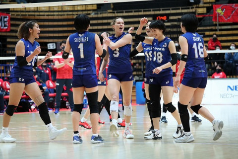 トヨタ車体が今年初試合のNECをストレートで下し、今季2勝目。PFUも日立Astemoにストレート勝利　V1女子 サムネイル