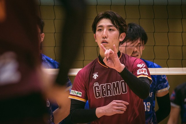 VC長野 藤中颯志「大学の後半は無観客だったり開催されないことも多かったので、観客の応援の力をすごく感じだ」山岸隼「Vのほうがブロックシステムなどが固かった」V1男子会見