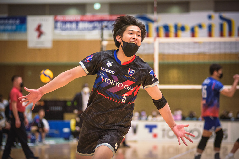 フォト FC東京 長友優磨、手原紳、古賀太一郎ら　2022.2/5 墨田区総合体育館