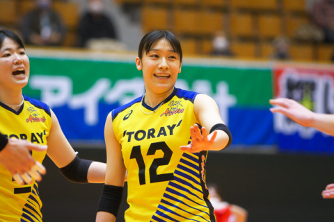 埼玉上尾とトヨタ車体がホームで2連勝。岡山がNEC、日立Astemoが久光にフルセット勝利　V1女子 サムネイル
