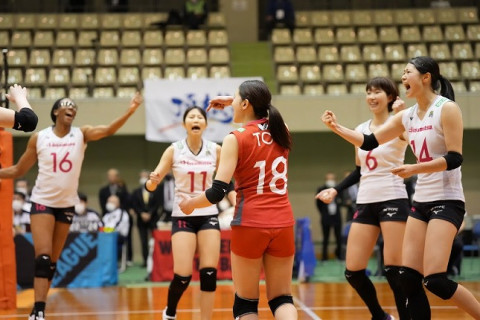 埼玉上尾と久光がファイナル進出の東レとJTに勝利。久光はNECとの直接対決にファイナル3進出の望みをつなぐ　V1女子 サムネイル