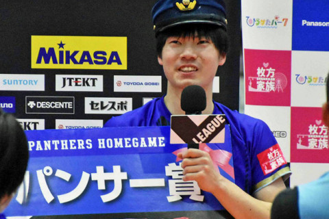 パナソニックがサントリーに連勝　東レがFC東京に連勝　大塚達宣「サントリーさんは絶対に悔しい思いがありタフな試合になるだろうと予想していたがそのとおりになった。チームが勢いづく一勝になったと思う」V1男子 サムネイル