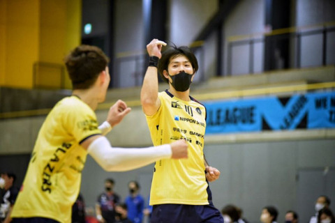 WD名古屋がジェイテクトにストレートで、堺がFC東京に３－１で勝利　V1男子 サムネイル