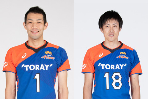 東レ男子、ハイキューコラボでモヒカンで沸かせたブロックマスター富松崇彰と、リリーフサーバーの鬼、鈴木悠二が黒鷲旗をもって勇退 サムネイル