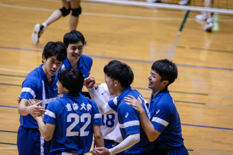 フォト 関東1部男子 春季リーグ 東海大学 山本龍、佐藤俊一郎、樋内竜也ら VS 順天堂大学 岡野恵大、染野輝ら 2022.05.21 サムネイル