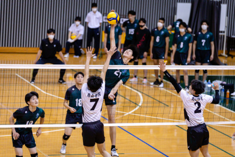 フォト 関東1部男子 春季リーグ 専修大学甲斐孝太郎、甲斐優斗ら VS 青山学院大学 山本光太、高宮エヴァンら2022.05.21 サムネイル
