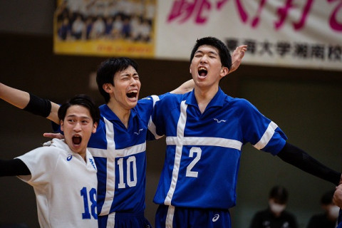 東海大のアベック優勝目前に。男子は早稲田を退け1敗守る　関東大学バレーボール春季リーグ戦1部 サムネイル