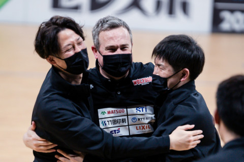 WD名古屋、クリス・マクガウン監督とロバート・ポールコーチが退任　天皇杯優勝とV準優勝に導く　V1男子 サムネイル