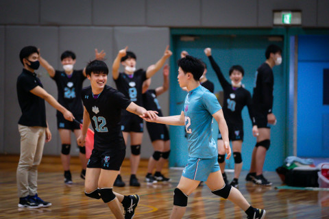フォト 関東1部男子 春季リーグ 筑波大学 西川馨太郎、エバデダンラリー、砂川裕次郎ら VS 専修大学 甲斐優斗、千葉翔大ら 2022.05.29 サムネイル