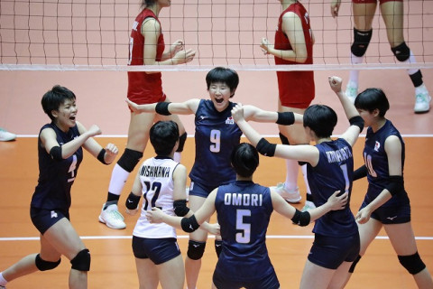 U18女子、中国にフルセットの末逆転勝利し、8大会連続9回目の金メダル。MVPに大森咲愛　第14回アジアU18（ユース）女子バレーボール選手権大会 サムネイル