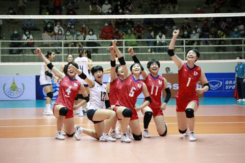 U18女子、準決勝でタイにストレート勝利し、決勝進出。13日に中国と対戦　第14回アジア U18（ユース）女子バレーボール選手権大会 サムネイル