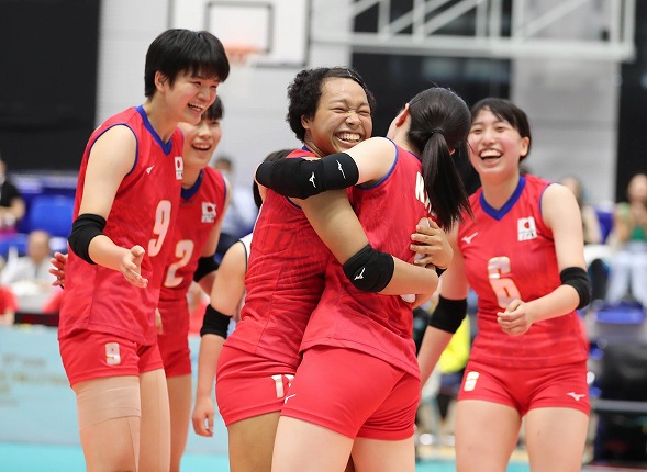 U20女子、中国をストレートで破り、金メダル。MVPに上村杏菜（金蘭会高２年）　第21回アジアU20（ジュニア）女子選手権