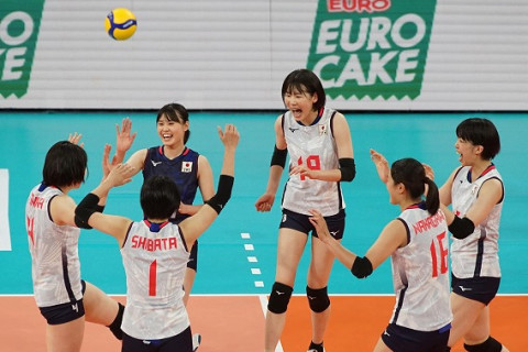 女子代表、オーストラリアをストレートで下し、予選ラウンドを1位通過　2022AVCカップ女子 サムネイル