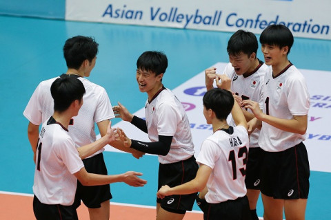 U18男子、2試合連続のフルセット。韓国に競り勝ち、開幕2連勝　第14回アジアU18（ユース）男子選手権大会 サムネイル
