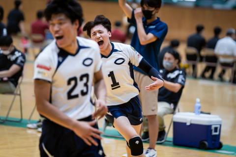フォト 関東1部男子 秋季リーグ 中央大学 佐藤篤裕、村上連ら VS 東京学芸大学 荒井大雄、田中夏希ら 2022.09.03 サムネイル