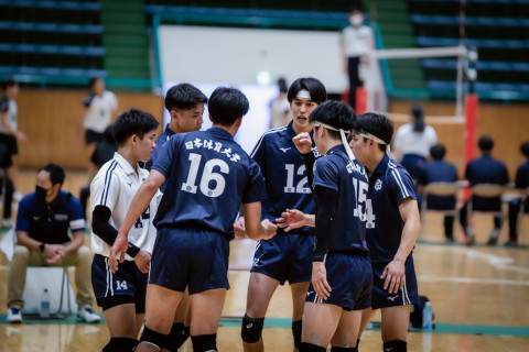 フォト 関東1部男子 秋季リーグ 日本体育大学 池城浩太朗、大赦はじめら VS 明治大学 安井恒介、林秀海ら 2022.09.03 サムネイル