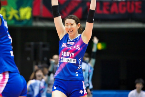 ロンドン五輪銅メダリストの江畑幸子さんが結婚。ヴィクトリーナ姫路のコーチ・高橋駿さんと サムネイル