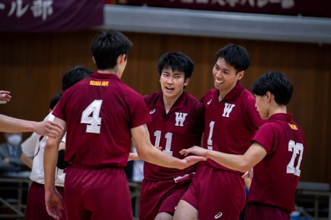 大詰めの関東大学バレーボール秋季リーグ戦、男子の全勝は早稲田と中央、女子は1敗が3校 サムネイル