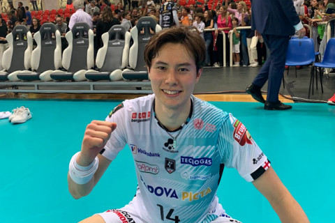 髙橋藍（イタリア1部パドヴァ）「今シーズンはフルで戦う」 サムネイル