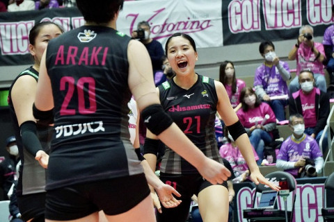 久光が姫路に3-1で勝ち、5連勝。暫定1位に浮上。トヨタ車体はPFUにフルセットで競り勝ち、連敗を止める　V1女子 サムネイル