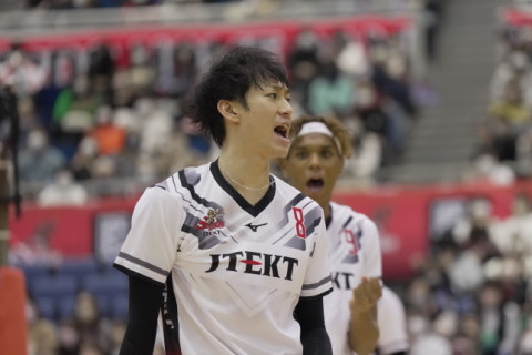 ジェイテクト・柳田将洋「（古巣のサントリーとの初対戦を）いろんな意味で面白いなと思いながらバレーボールをしていた」V1男子会見 サムネイル