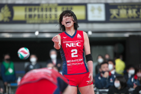 NECが初優勝。古賀紗理那「苦しい時間もあったが、足を止めなかった」　皇后杯 サムネイル