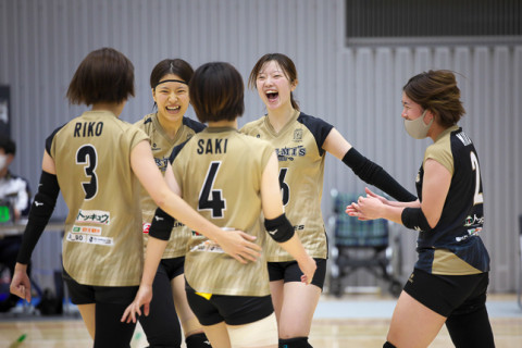 V参入決定後初の公式戦となったアルテミス、カノアが大学強豪に善戦。アランマーレ、浜松、龍谷大がV1チームからセットを奪うも敗退　皇后杯 サムネイル