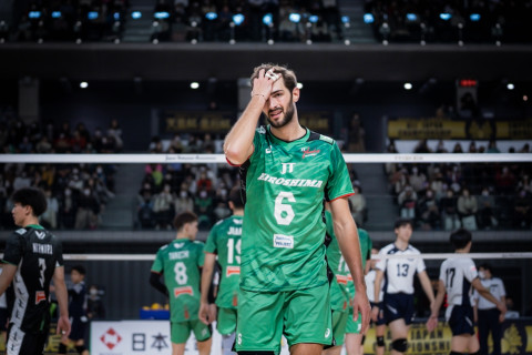 フォト 天皇杯 JT広島 小野寺太志、ラッセル・アーロンら VS 中央大学 佐藤篤裕、藤原直也ら 2022.12.10 サムネイル