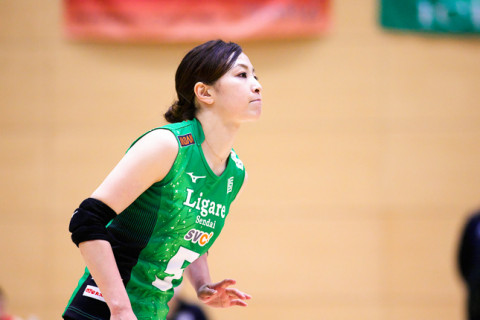佐藤あり紗監督兼選手が率いる仙台がフルセット勝利し、ファイナルステージ進出を視野に。熊本が3勝目。首位は群馬銀行がキ－プ　V2女子 サムネイル