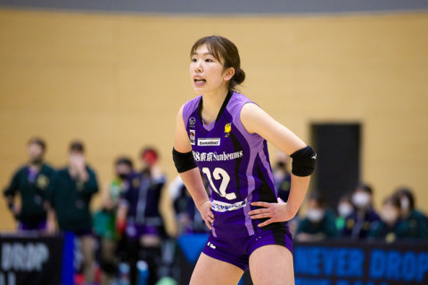 春高連覇を経験した中澤恵（早大在学中）が選んだチームはGSS東京。待望のVリーグデビュー。そして、まさかのバレー卒業宣言。群馬銀行首位、仙台連勝、アランマーレ遂に土　V2女子 サムネイル