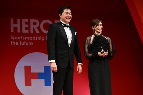 益子直美さんが「監督が怒ってはいけない」大会でHEROs AWARD 2022を受賞　「素晴らしい賞をいただき感無量です」 サムネイル