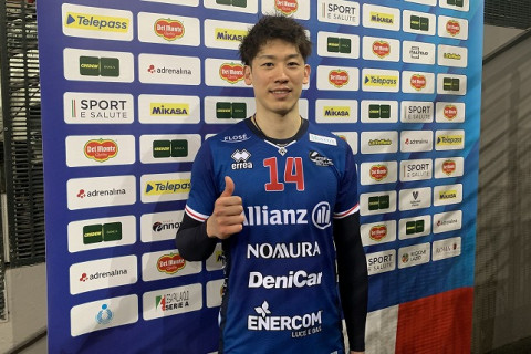 石川祐希ミラノ、トレントに2-3で逆転で敗れコッパイタリア決勝進出ならず 「結局最後にコートにいなかった、そこだけです」 サムネイル