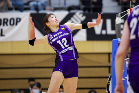 活動終了まであと4戦！「期間限定Vリーガ―」GSS東京・中澤恵、「私はまだまだ伸びる」ホームで決戦に臨む新人スパイカー浜松・若泉佳穂　V2女子会見 サムネイル