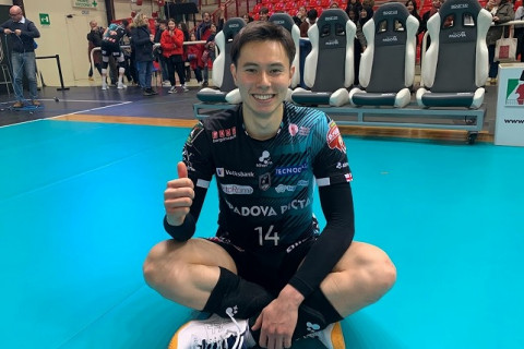 髙橋藍パドヴァ、ヴェローナにフルセットで惜敗 「取るべき点数を取れなかったというのは反省すべき今日の課題」 イタリア1部 サムネイル