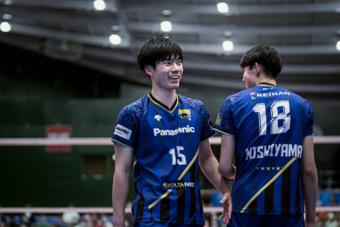 フォト パナソニックパンサーズ 大塚達宣　西山大翔ら　2023.03.26 パナソニックアリーナ サムネイル